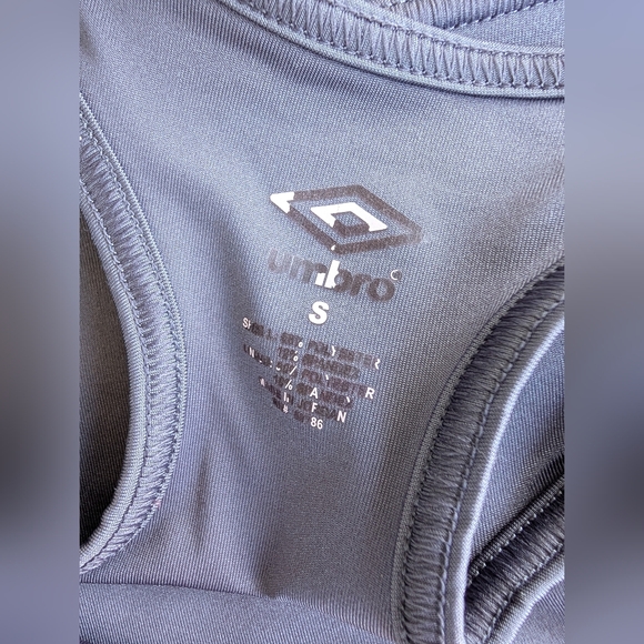 Nike & Umbro Sports Bras Size Small - Picture 14 of 14